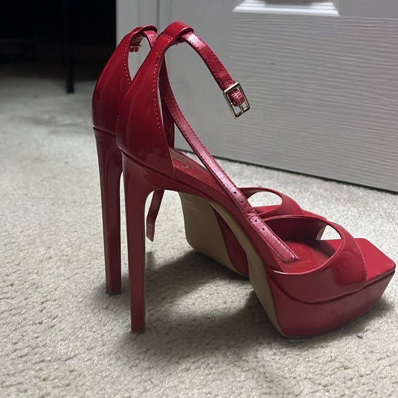 J.Lo stiletto pumps - Picture 7 of 7